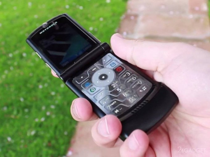 Motorola RAZR 2019 — возрождение старого знакомого (3 фото)
