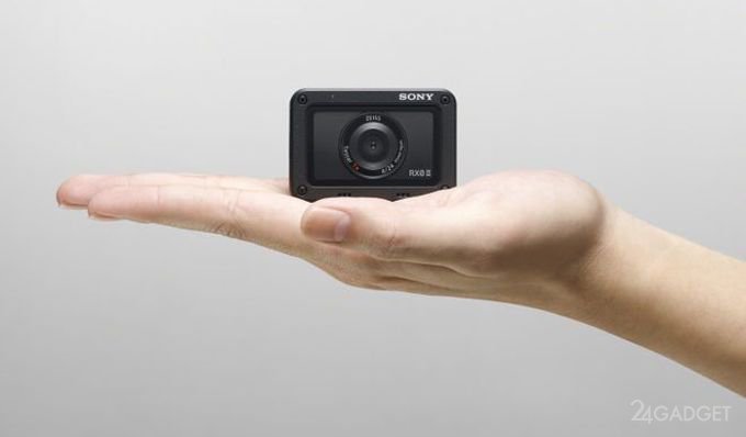 Оригинальная экшн-камера Sony RX0 II с откидным экраном (13 фото + видео)