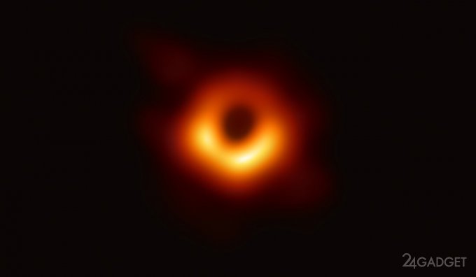 Учёные показали первую в мире фотографию чёрной дыры (3 фото + 2 видео)