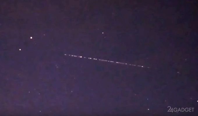 Интернет-спутники Илона Маска видны над Россией без телескопа (3 фото + видео)
