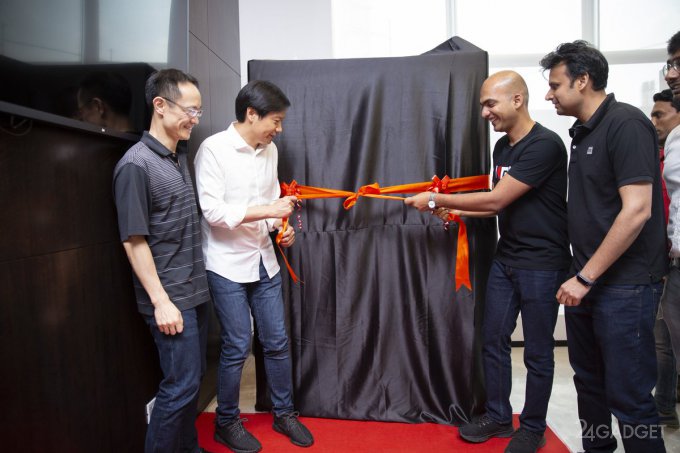 Xiaomi отныне продает свои гаджеты через торговые автоматы (4 фото)
