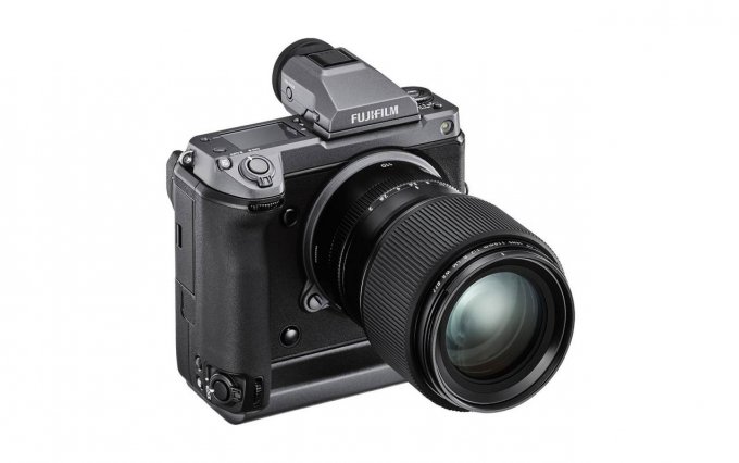 Fujifilm GFX100: 102-мегапиксельная беззеркалка с 3 дисплеями (12 фото + видео)
