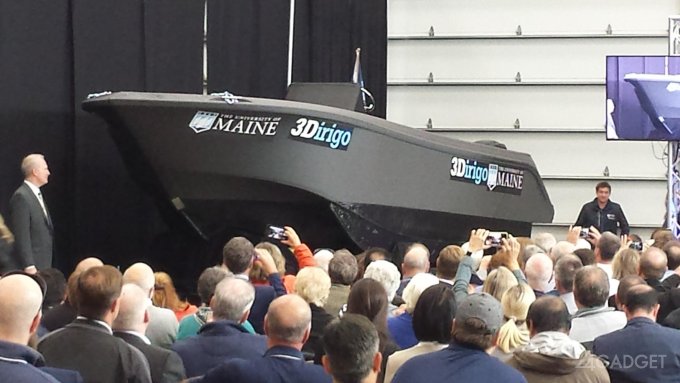 3D-принтер «розпечатав» човен довжиною 7,62 метра (відео)