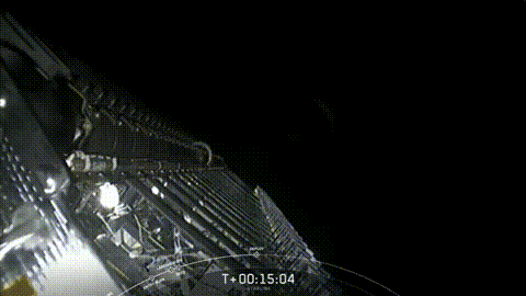 Илон Маск показал на видео как происходит отделение спутников Starlink с ракеты Falcon 9