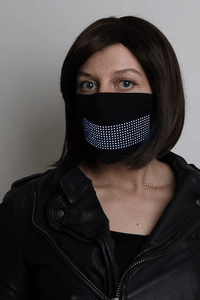 Создана защитная маска с LED-экраном