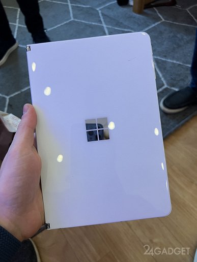 Опубликованы фото невышедшего планшета Microsoft Surface Neo (5 фото)