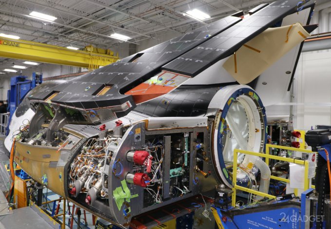В США скоро представят первый в мире коммерческий орбитальный самолёт