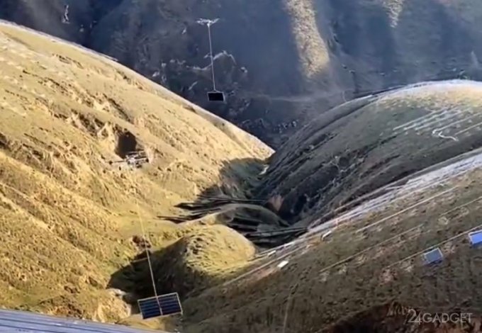В горах Китая строят солнечную электростанцию с помощью грузовых дронов (видео)