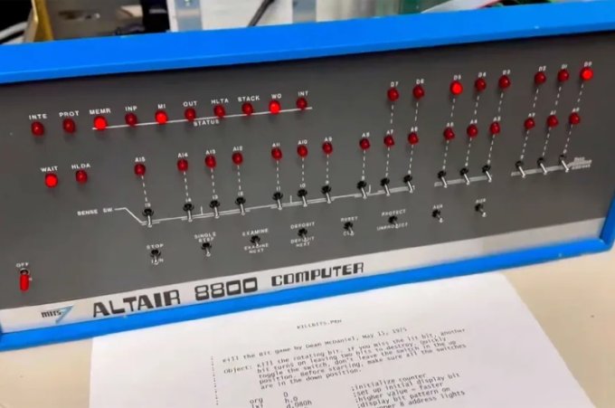 Неисправный компьютер Altair 8800 отремонтировали и впервые запустили спустя 52 года после выпуска